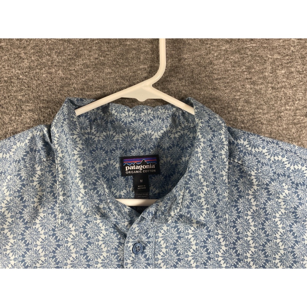 Patagonia Shirt Mens Medium Go To Floral Geometric Button Up 52691 Blue - Picture 2 of 12